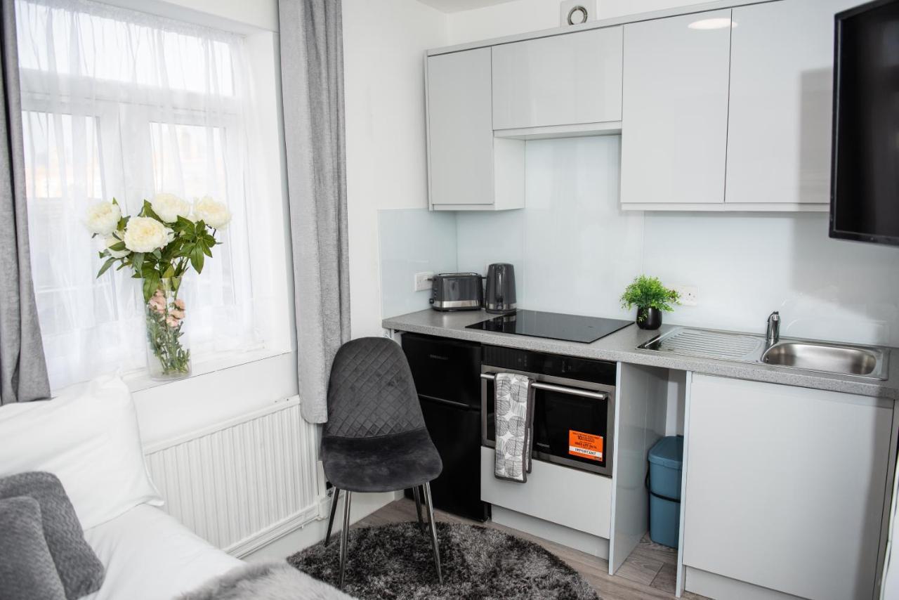 Small But Cozy Studio, Great Tube Connection 런던 외부 사진